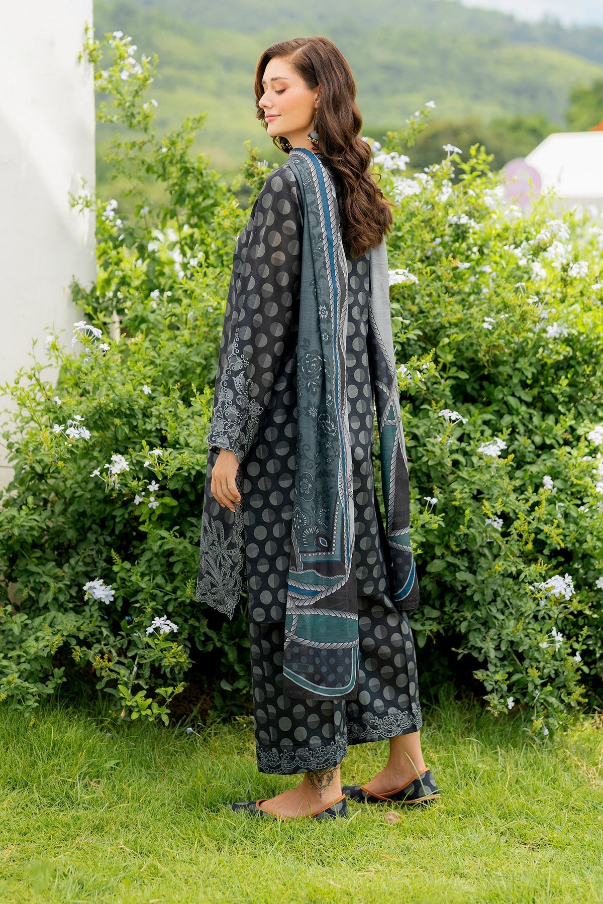 Sage Elegance Printed Floral Dhanak 3-piece Outfit