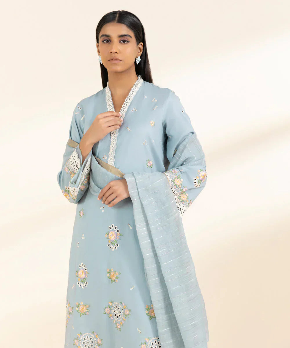 Elysian Luxe Embroided Lawn 3-Piece Outfit - Refined Summer Wear