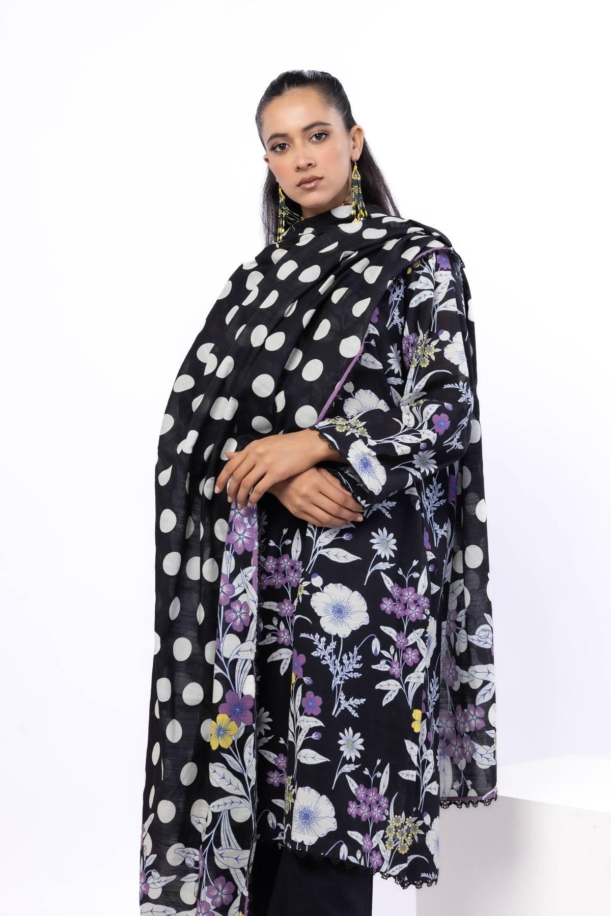 Black Orchid Printed Lawn 3-Piece Outfit – Relaxed Elegant Style