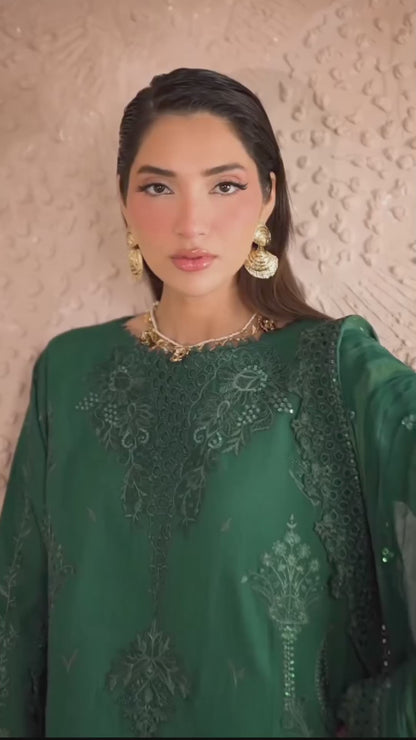 Emerald Regal Embroided Lawn 3-Piece Outfit – Beauty in Every Detail