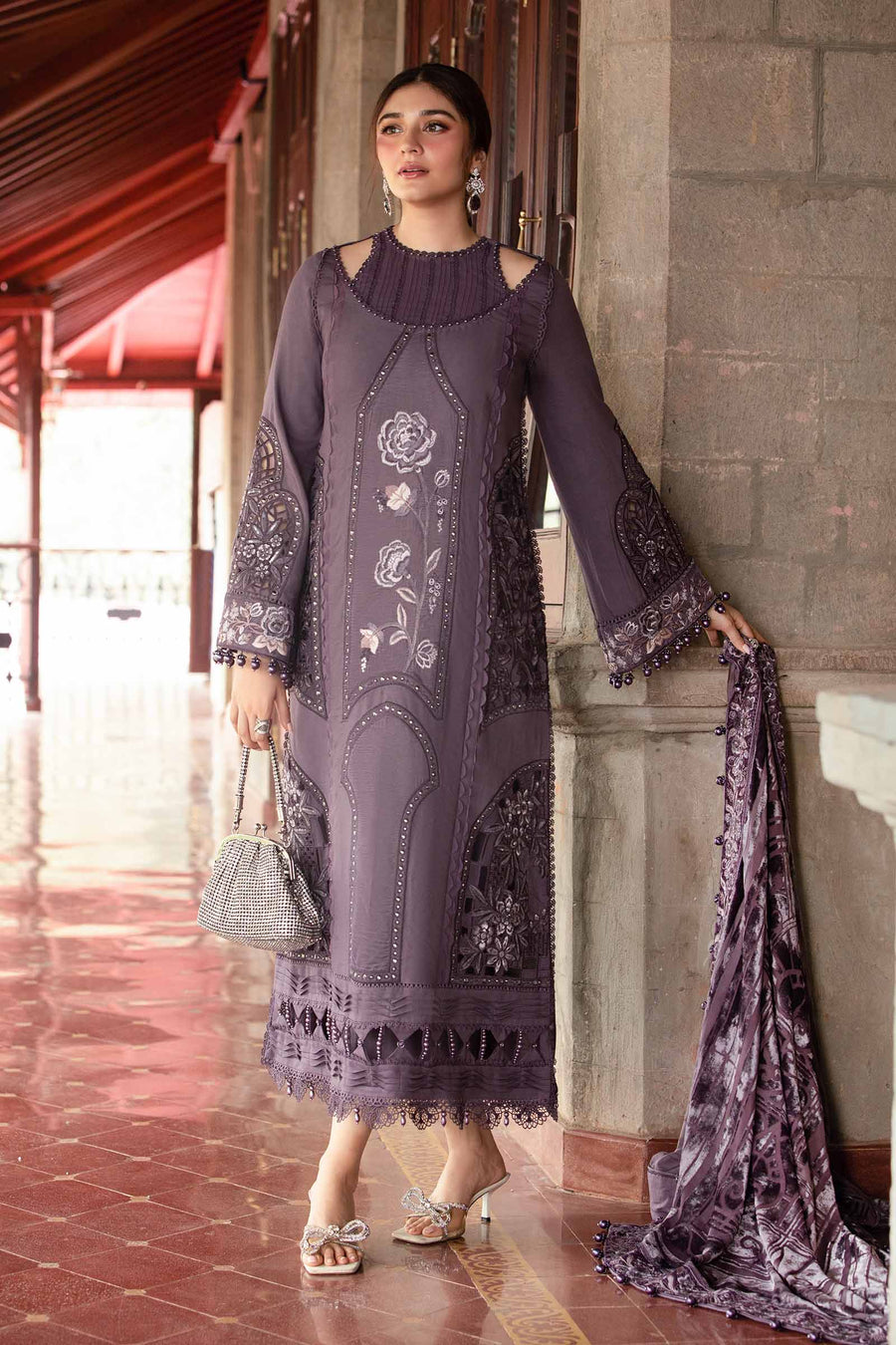 Chic Mauve Embroidered Dhanak 3-Piece Suit - Crafted to Look Elegant