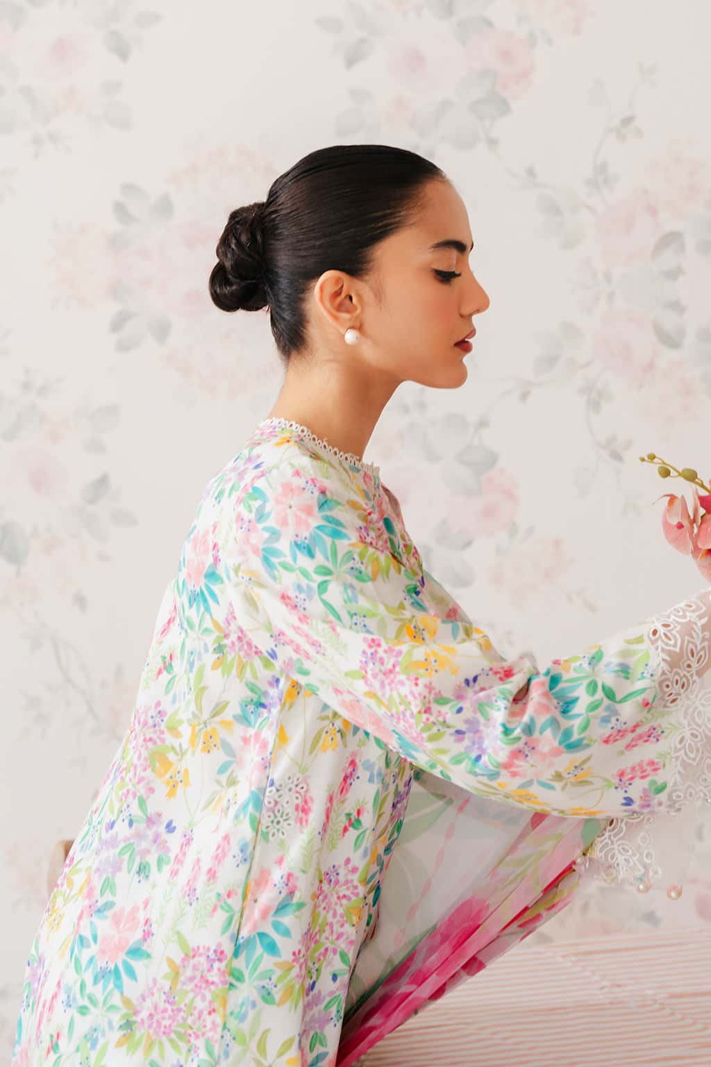 Cochineal Floral Printed Lawn 3-Piece Outfit - Timeless Elegance